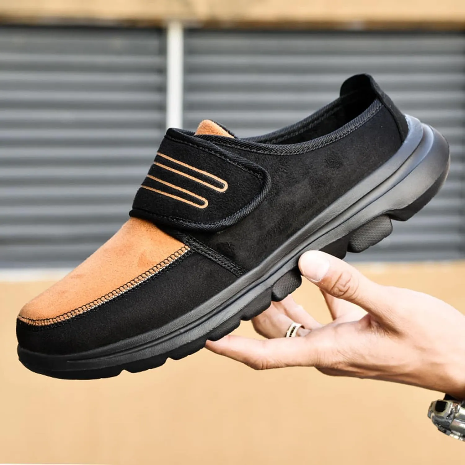 2025 New Couple Men's and Winter Walking Lightweight Soft Sole Non Slip Cover Height Increasing Shoes for Men Casual