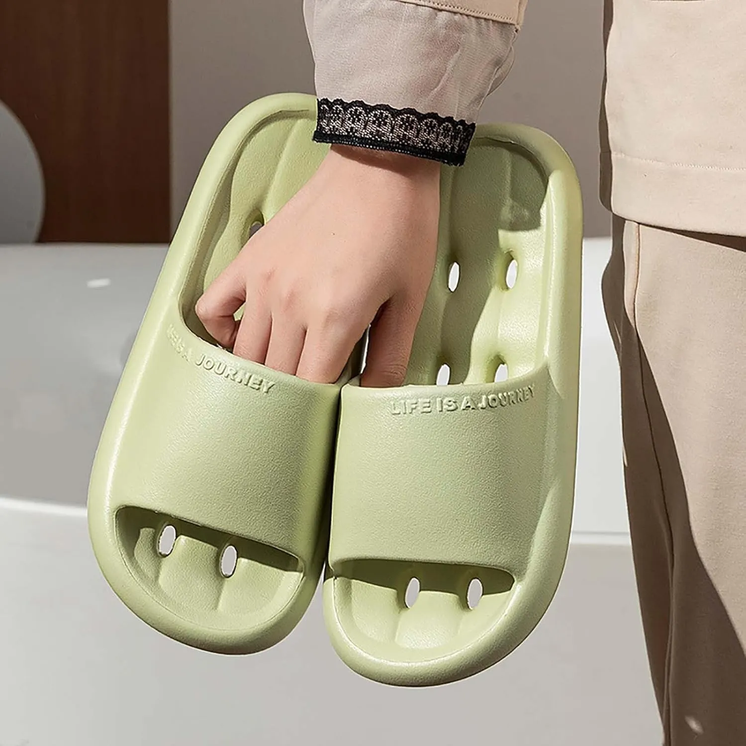 Bathroom Slippers Women's Slippers with Arch Support Shower Shoes for Living Room Pool Beach Spa Public Showers