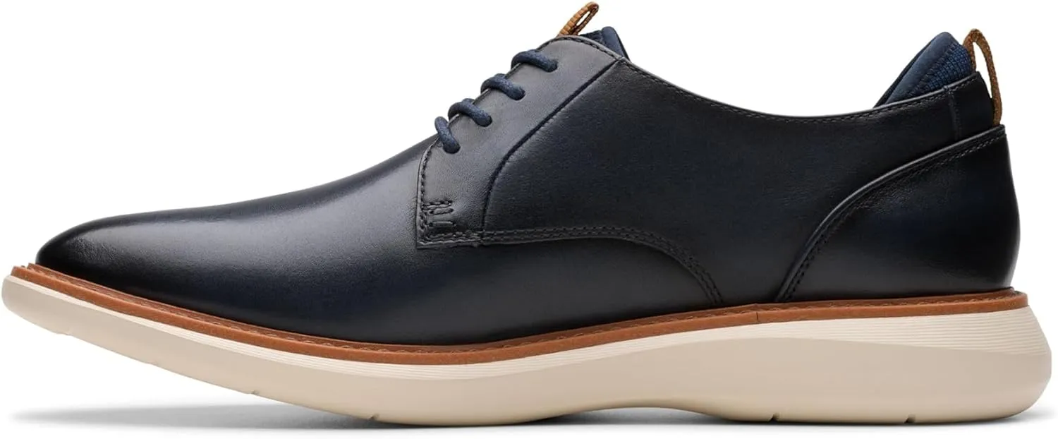 Clarks Men's Brantin Plain Oxford