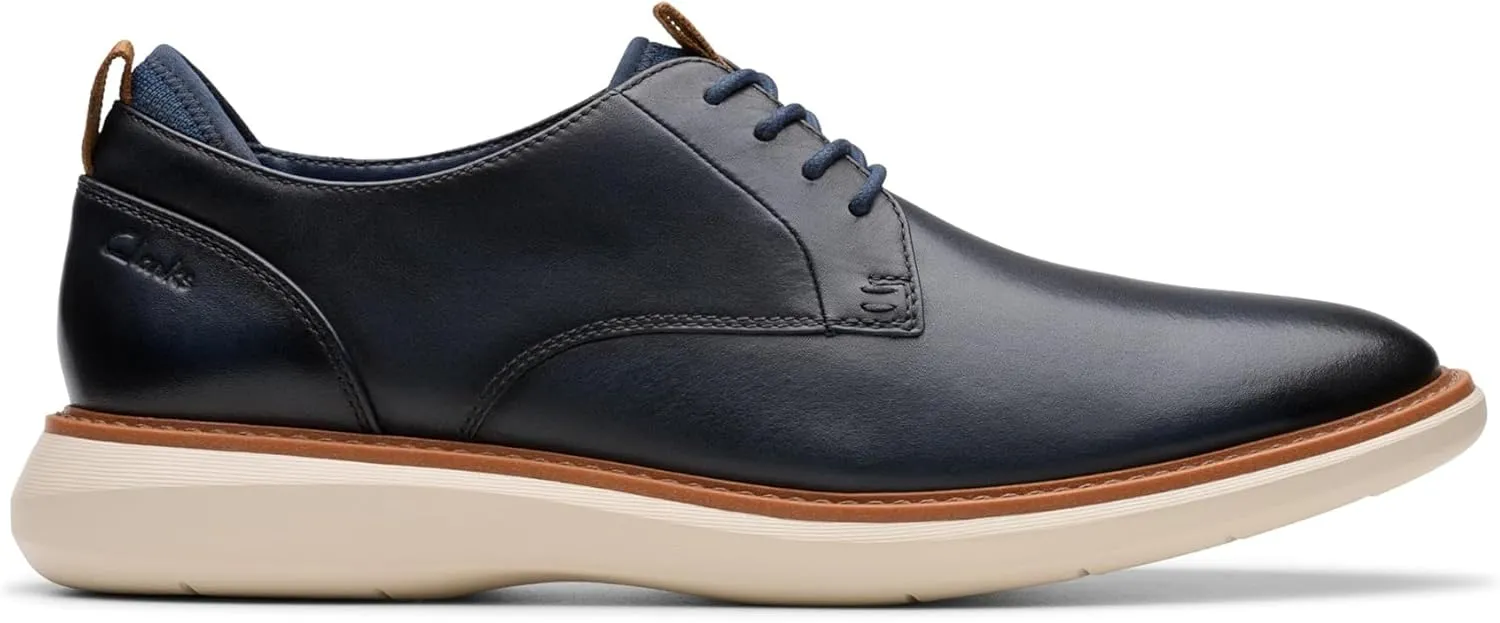 Clarks Men's Brantin Plain Oxford