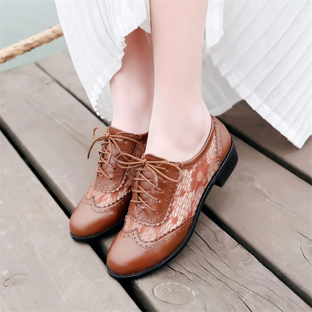 ELFY Women's Perforated Lace-up Wingtip Close Front Brogue Shoes Vintage Lace Oxford Shoes