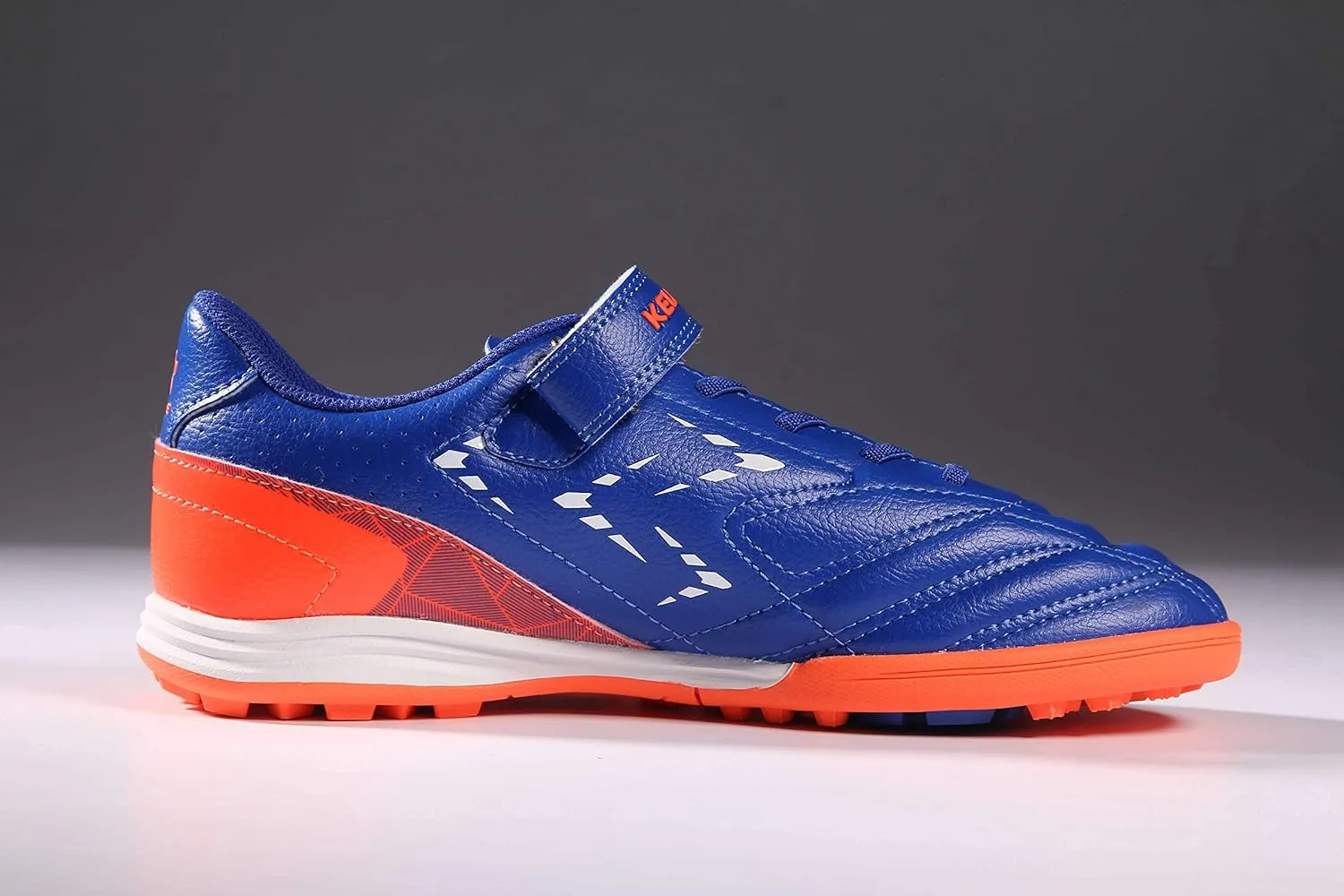KELME Laceless Soccer Cleats Youth and Kids ?C Futsal or Turf Soccer Shoes for Boys/Girls ?C Indoor or Outdoor Hook and Loop Football Boots