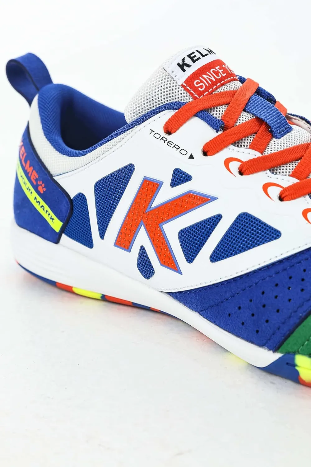 KELME Pro Futsal Soccer Shoes ?C Indoor Sala Soccer Shoe Unisex Adult ?C Futsal Sneaker Men's and Women's Sala Cleats