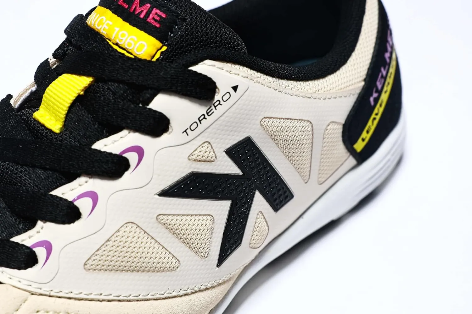 KELME Pro Futsal Soccer Shoes ?C Indoor Sala Soccer Shoe Unisex Adult ?C Futsal Sneaker Men's and Women's Sala Cleats