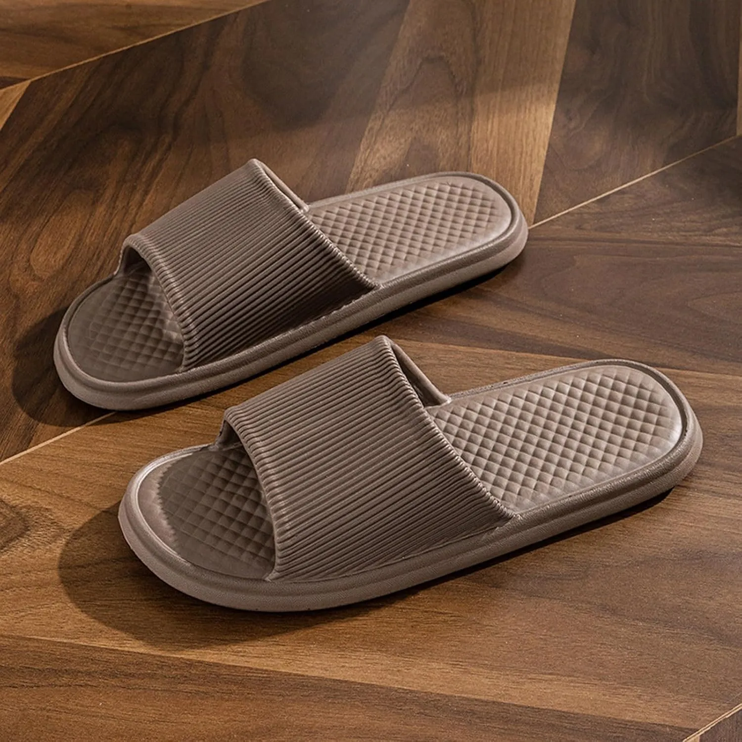 Men And Women Shoes Indoor And Outdoor Home Slippers Fashionable Lightweight Sandals Knee Slip on Sandals Women Comfort