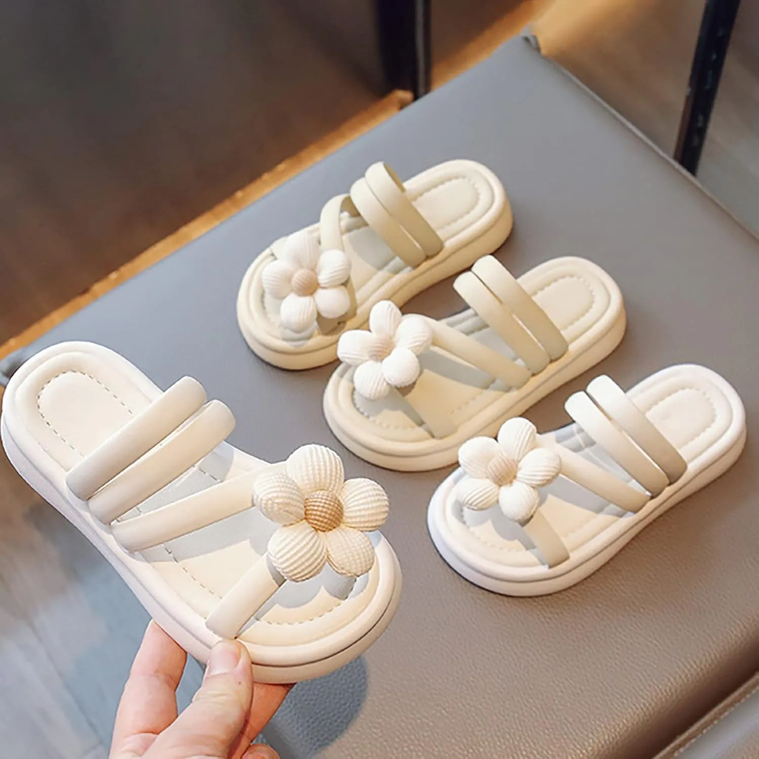 Summer Girls Outdoor Slippers 3D Flowers Decorated Open Toe Sandals Beach Shoes Casual Shoes Toddler Girls Slipper