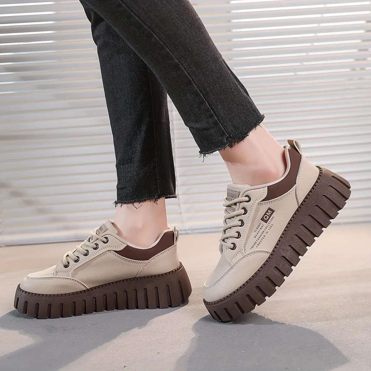 Women's Solid Color Casual Sneakers, Lace Up Platform Soft Sole Walking Skate Shoes, Low-top Comfortable Casual Shoe